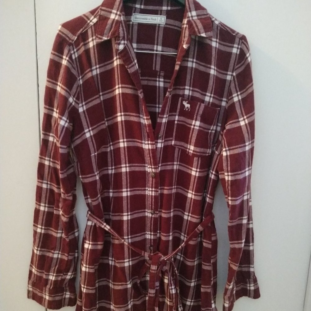 Abercrombie & Fitch Women's Long Tunic Top Waist Tie Size Small Plaid Dark Red